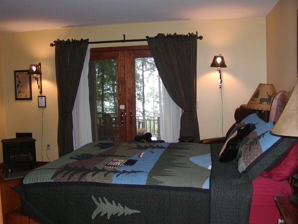 Cooperstown Lakeview Lodge Bilik gambar
